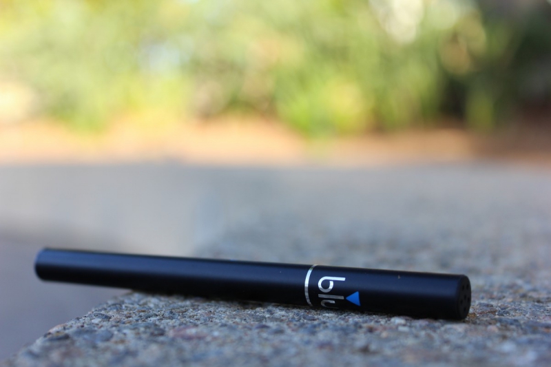 vente-DURANUS-min_e_cigarette_vaping_blu_cigs_blu_electronic_cigarette_tobacco_cigarette_smoke-637061